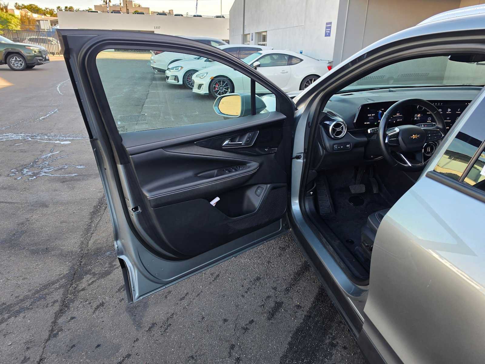 Used 2024 Chevrolet Blazer EV LT AWD/4WD image 19
