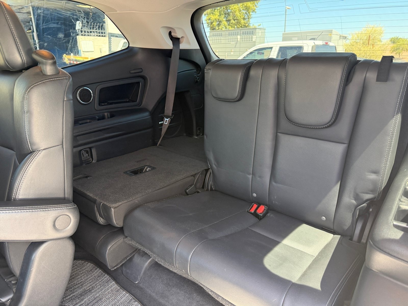 Used 2023 Subaru Ascent Limited w/ Technology Package AWD/4WD image 16