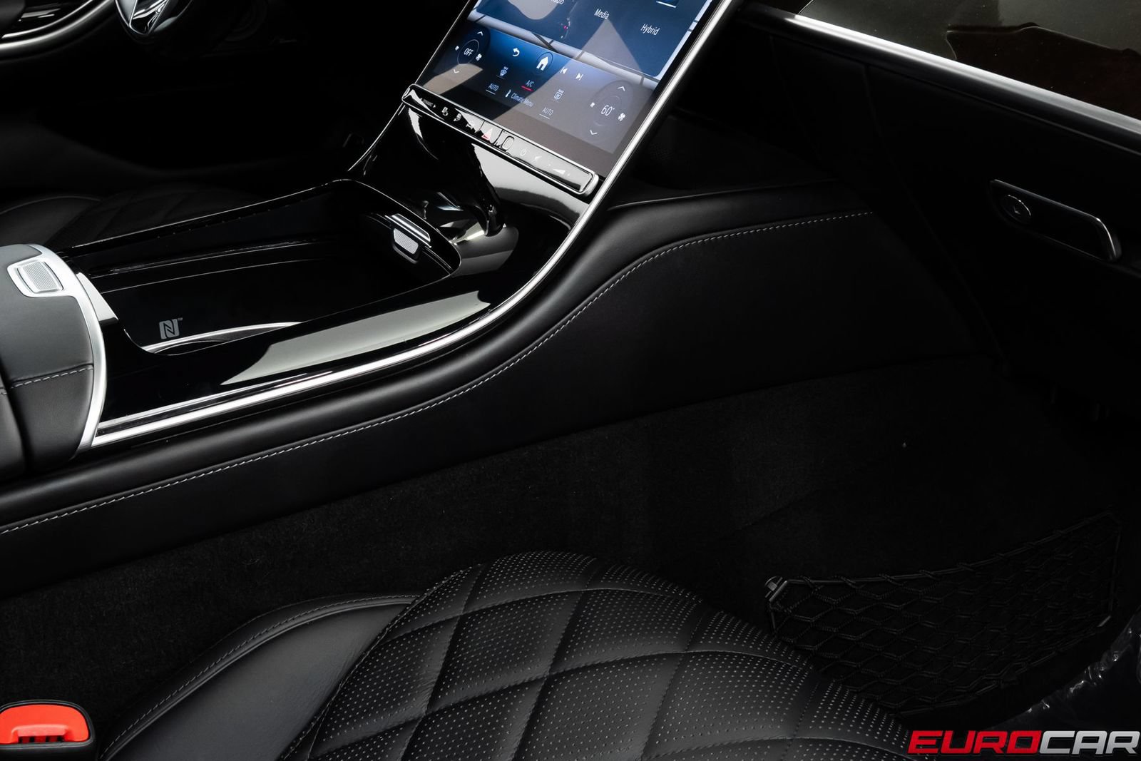 Used 2024 Mercedes-Benz S 580e 4MATIC Sedan image 32