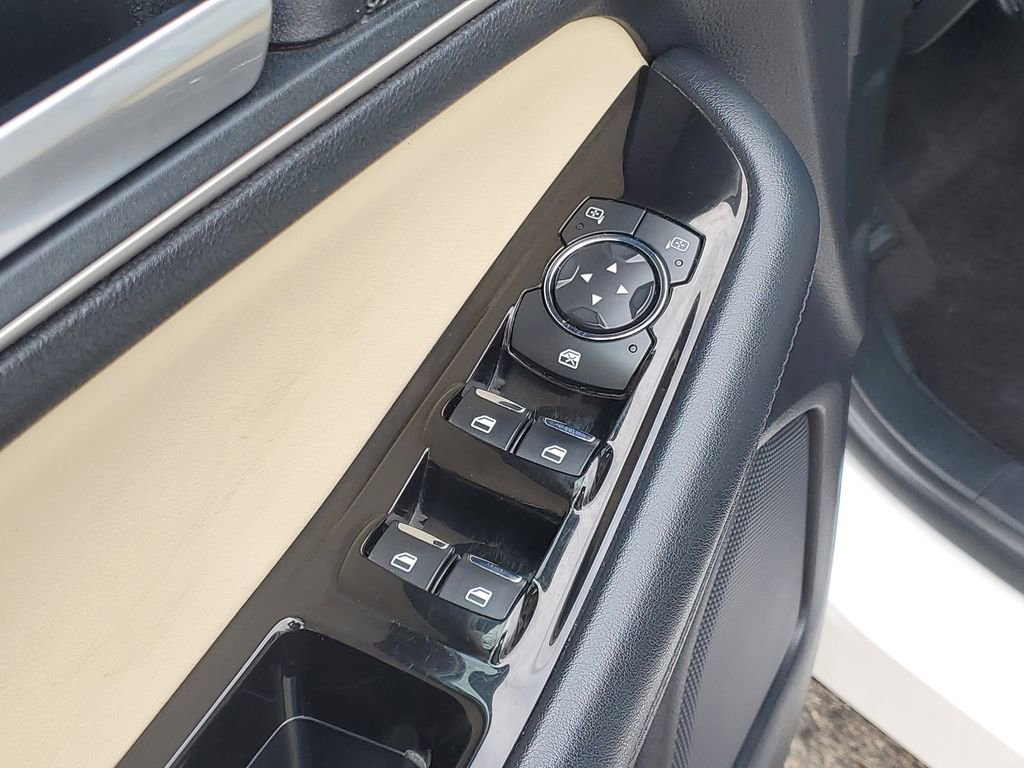 Used 2019 Ford Edge SEL w/ Equipment Group 201A image 10