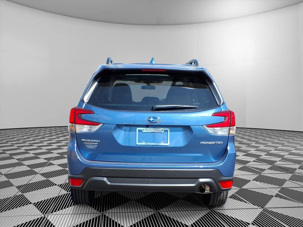 Used 2023 Subaru Forester Premium AWD/4WD image 7