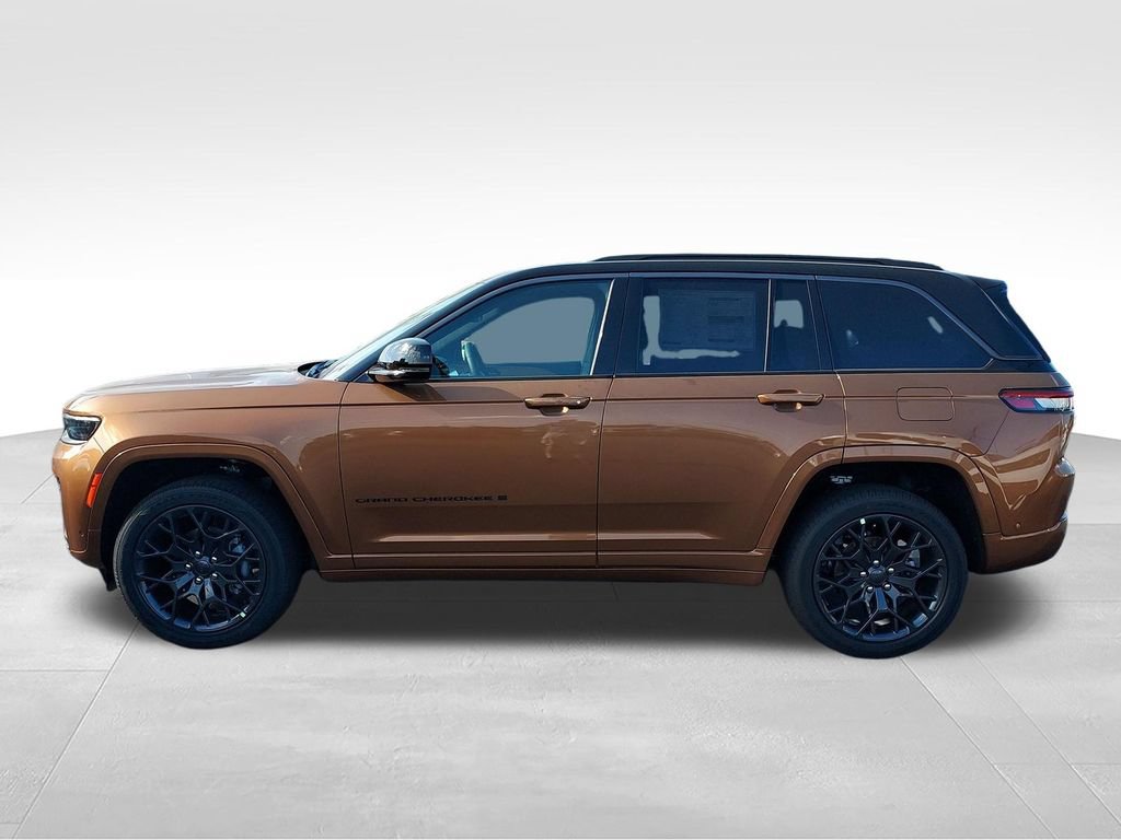 New 2026 Jeep Grand Cherokee Summit w/ Obsidian Package AWD/4WD image 2