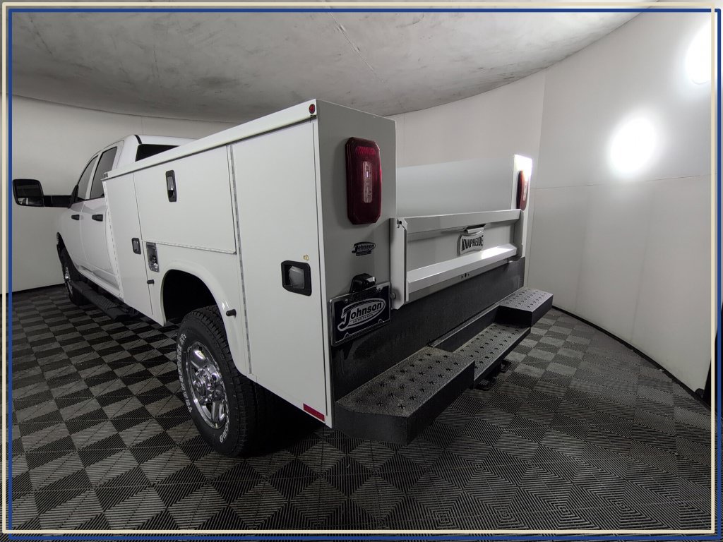 New 2026 RAM 2500 Tradesman AWD/4WD image 9