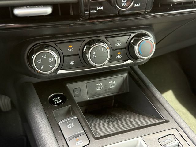 Certified 2025 Nissan Kicks SV FWD image 18
