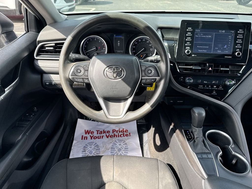Used 2022 Toyota Camry LE FWD image 14