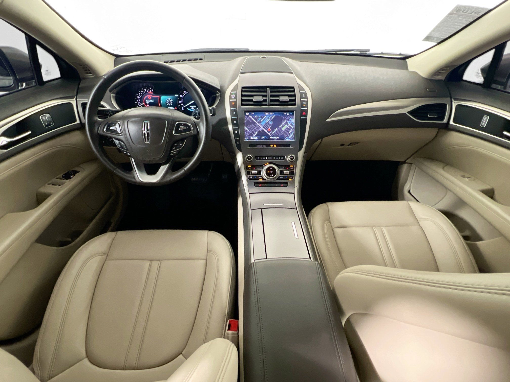 Used 2020 Lincoln MKZ w/ Convenience Package FWD image 30
