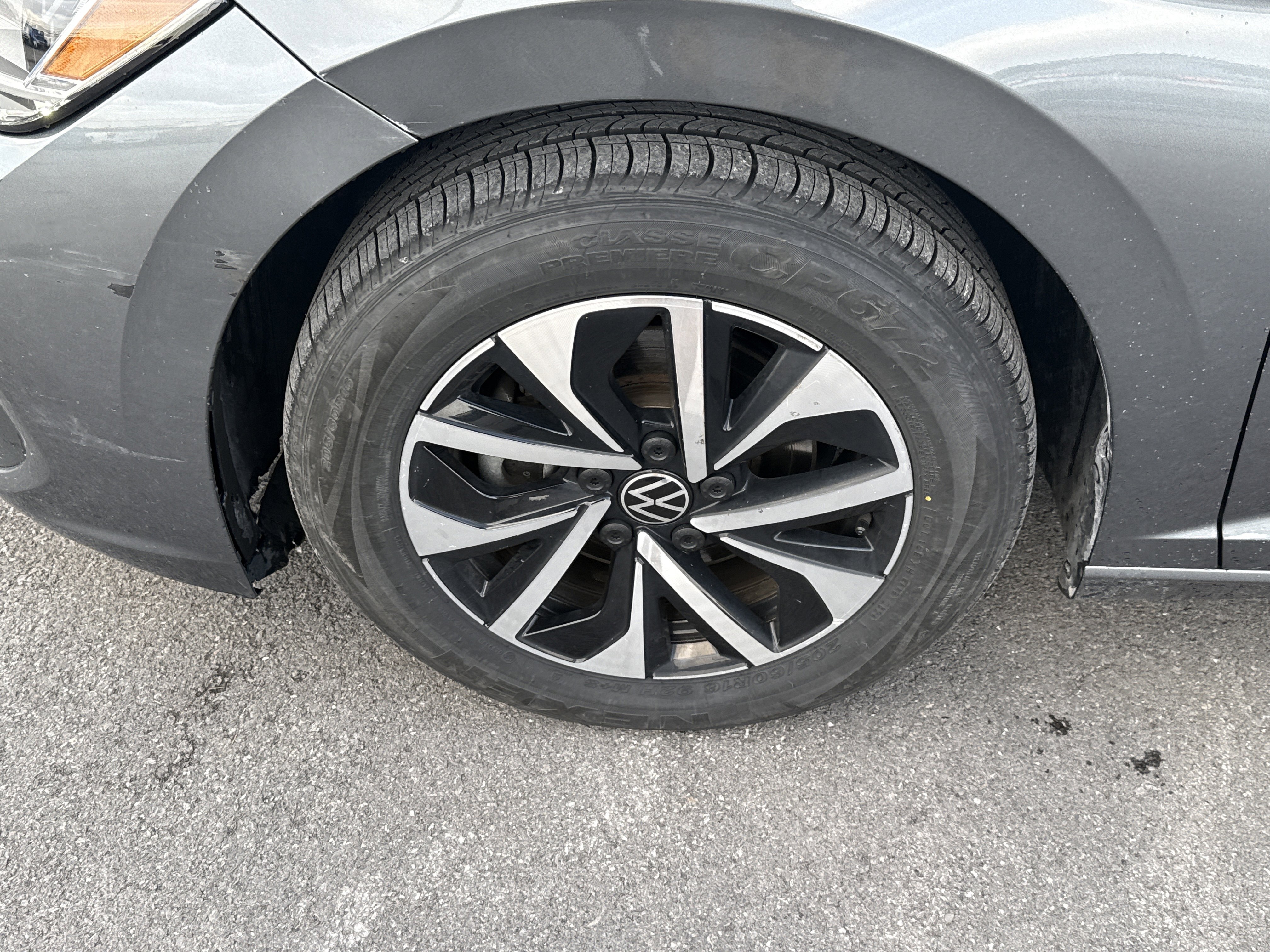 Used 2024 Volkswagen Jetta S image 9