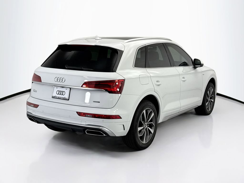 Certified 2023 Audi Q5 2.0T Premium w/ Convenience Package AWD/4WD image 5