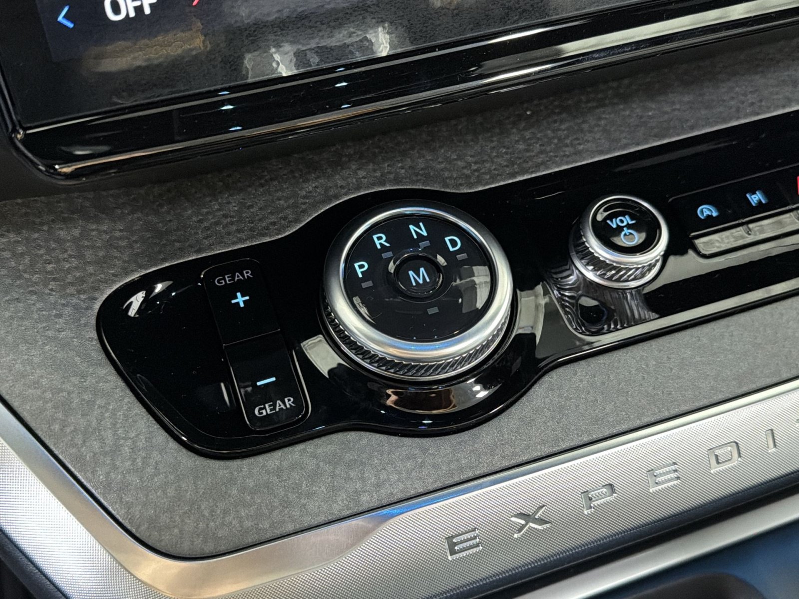 New 2026 Ford Expedition Tremor AWD/4WD image 24