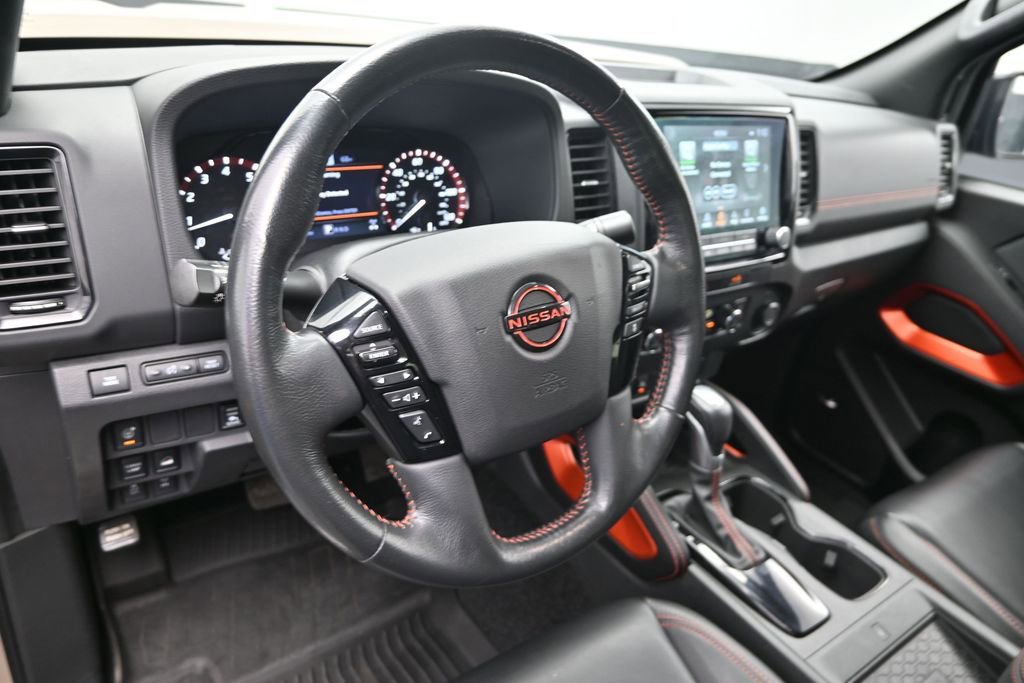 Used 2023 Nissan Frontier PRO-4X w/ Pro-4X Premium Package AWD/4WD image 17