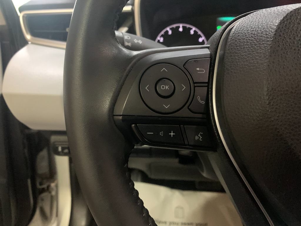 Used 2023 Toyota Corolla SE w/ SE Premium Package FWD image 27