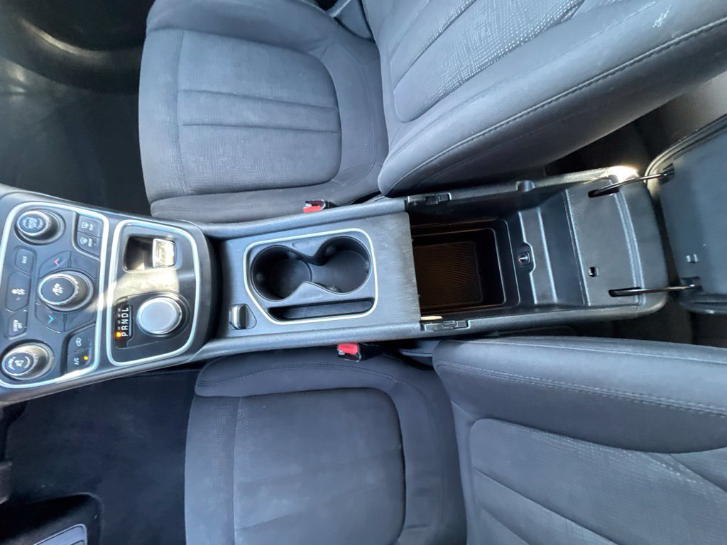 Used 2015 Chrysler 200 Limited FWD image 17
