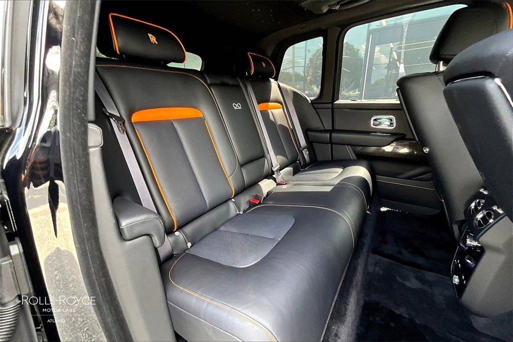 Certified 2025 Rolls-Royce Cullinan Black Badge image 24