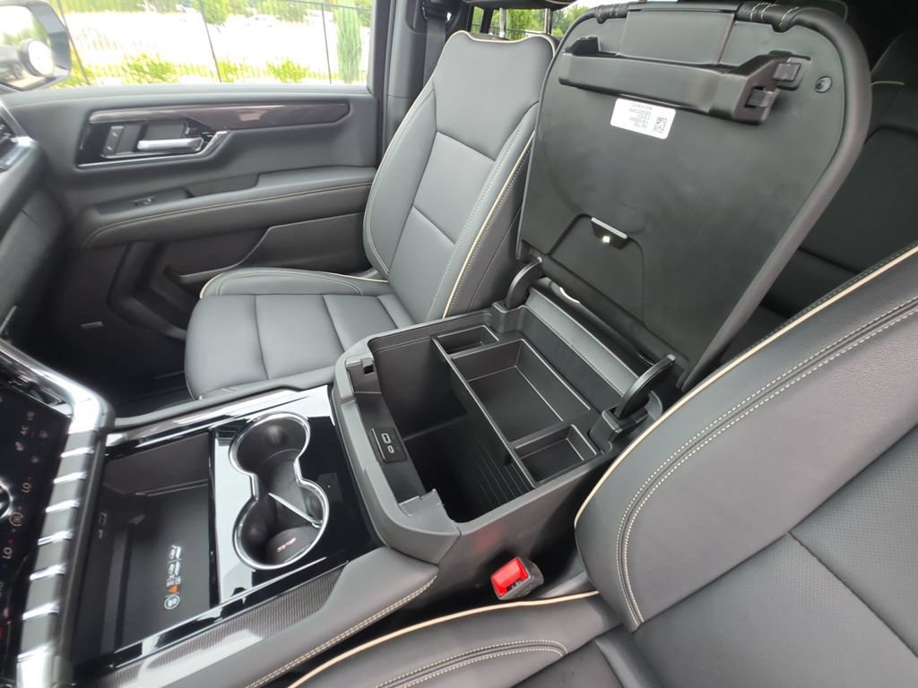 Certified 2026 GMC Yukon Elevation w/ LPO, Floor Liner Package AWD/4WD image 33
