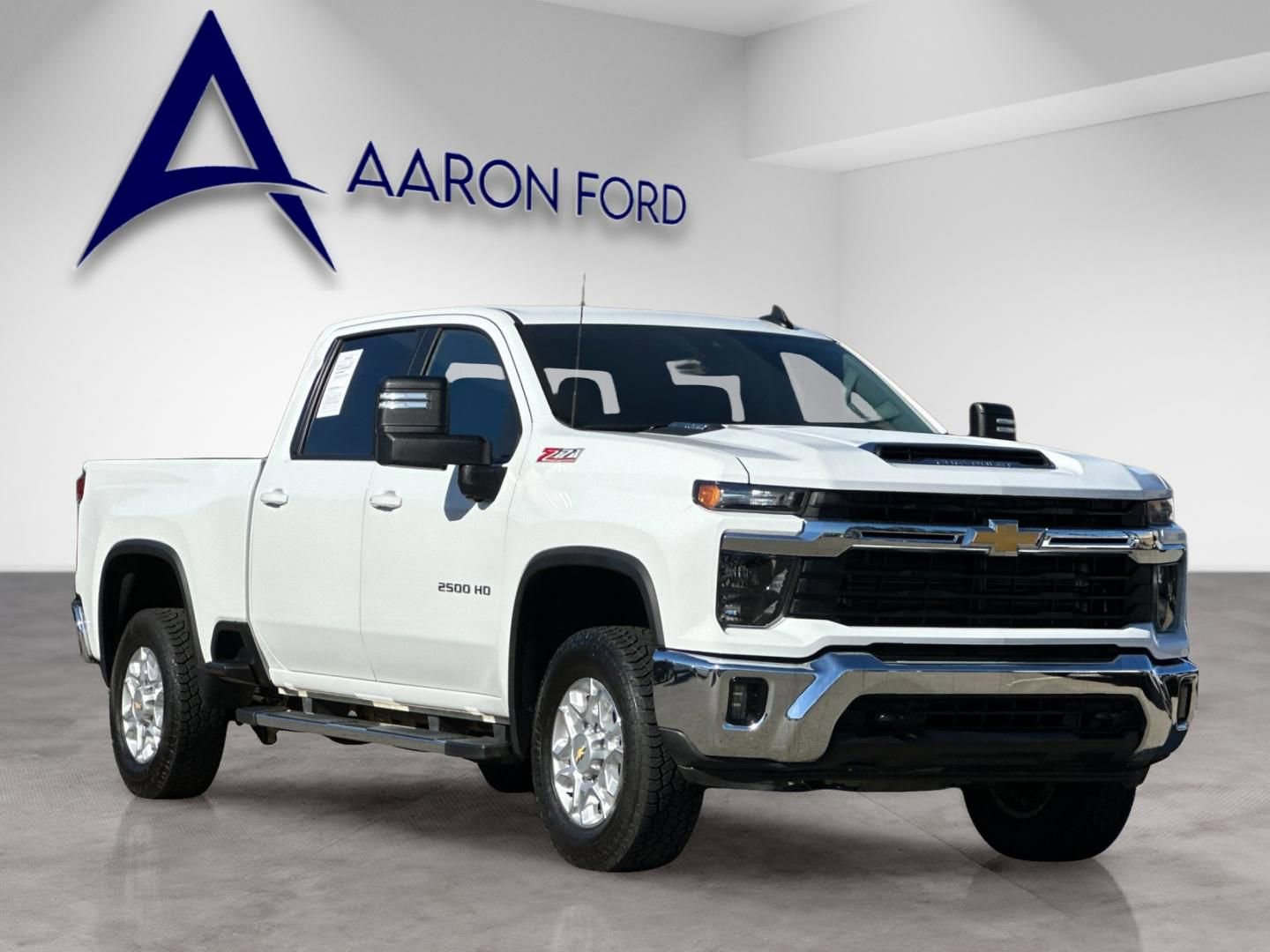 Used 2025 Chevrolet Silverado 2500 LT image 8