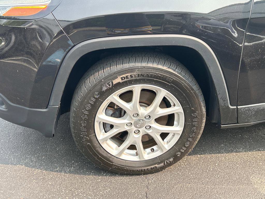 Used 2016 Jeep Cherokee Latitude image 7