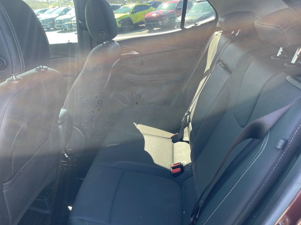 Used 2022 Buick Encore GX Select image 11