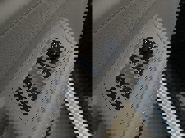 New 2026 Volkswagen Atlas SE FWD image 10