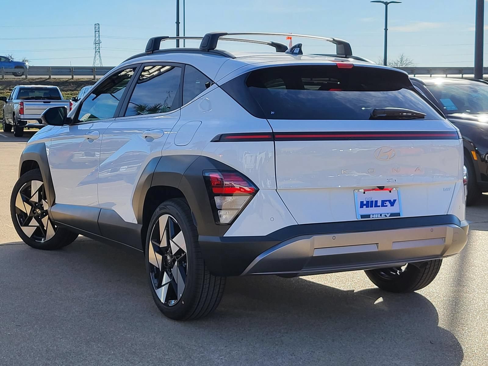 New 2026 Hyundai Kona Limited FWD image 3