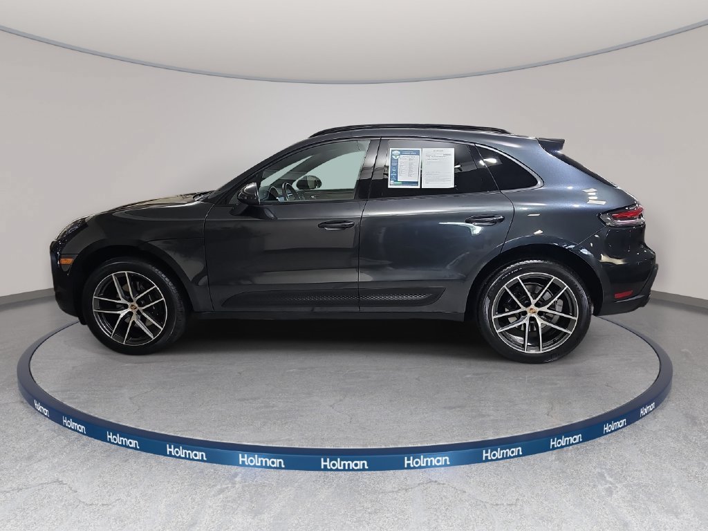 Used 2023 Porsche Macan Turbo AWD/4WD image 9