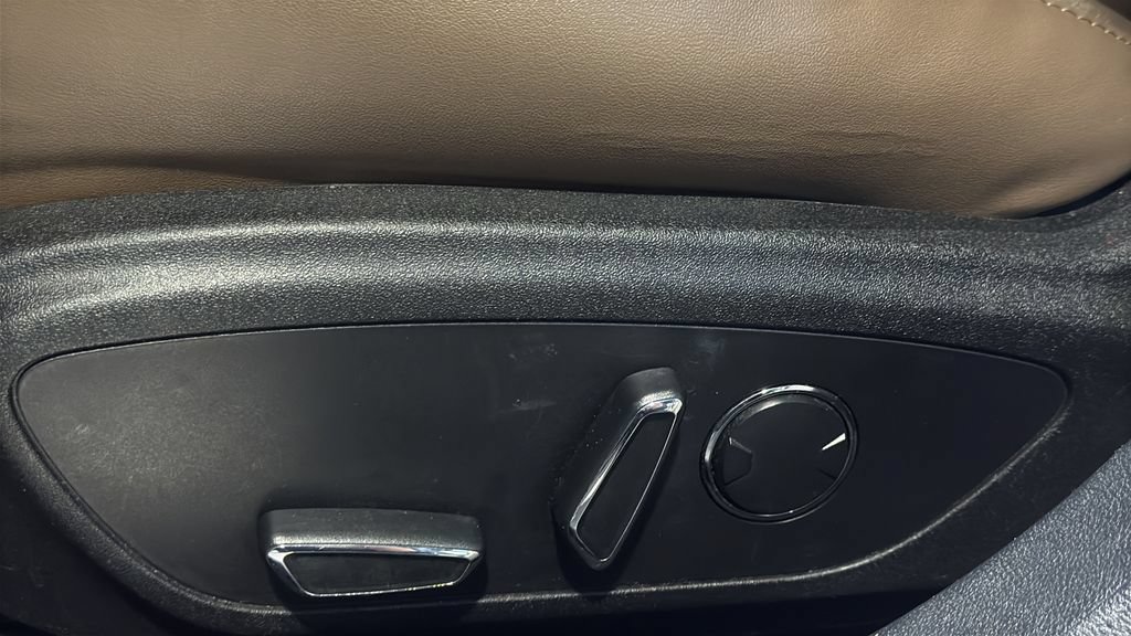 Used 2016 Lincoln MKZ AWD w/ Equipment Group 300A Reserve image 22