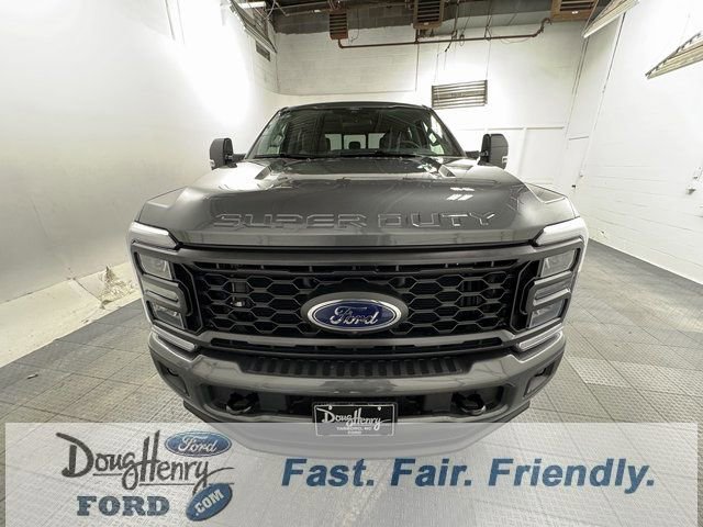 Used 2025 Ford F250 XL w/ STX Appearance Package image 2