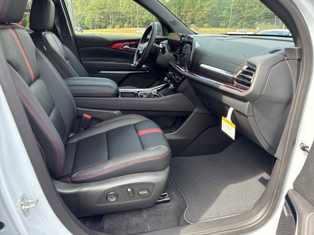 New 2026 Chevrolet Traverse RS image 9