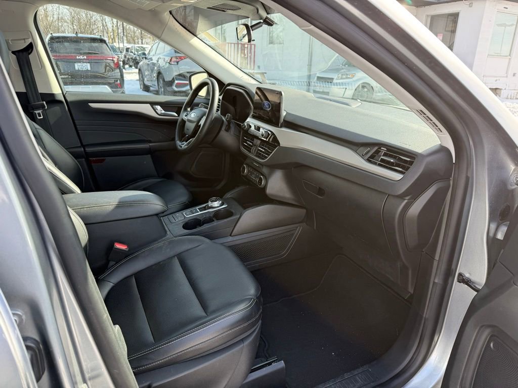 Used 2022 Ford Escape SEL w/ Technology Package image 22