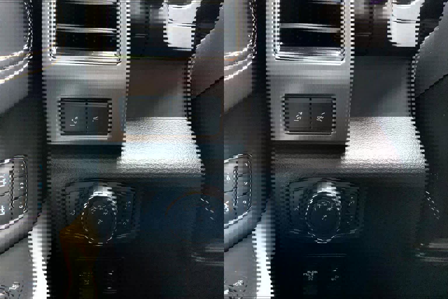 Used 2020 Ford Expedition Platinum image 34