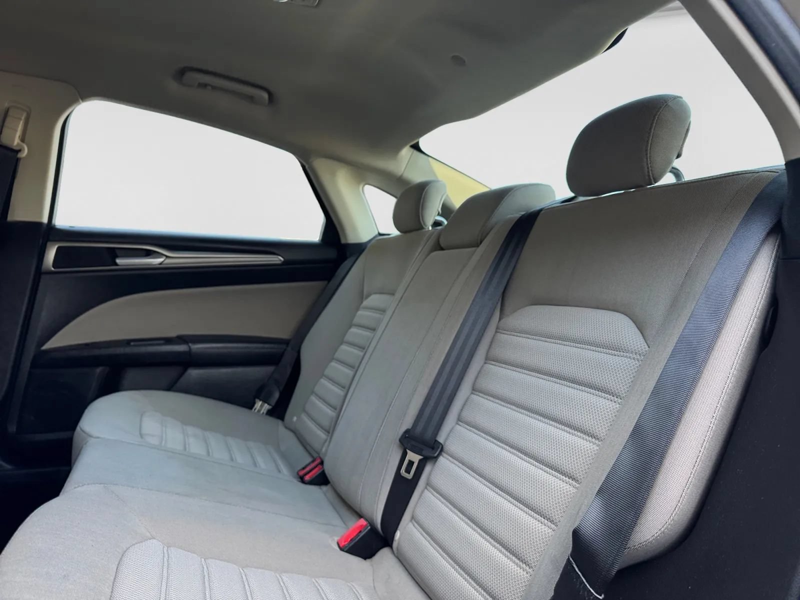 Used 2017 Ford Fusion S FWD image 17