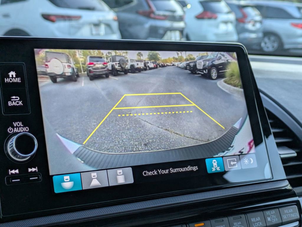 Used 2025 Honda Odyssey Touring image 23