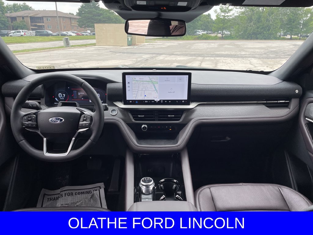 New 2026 Ford Explorer Platinum w/ LUX Leather Package AWD/4WD image 11