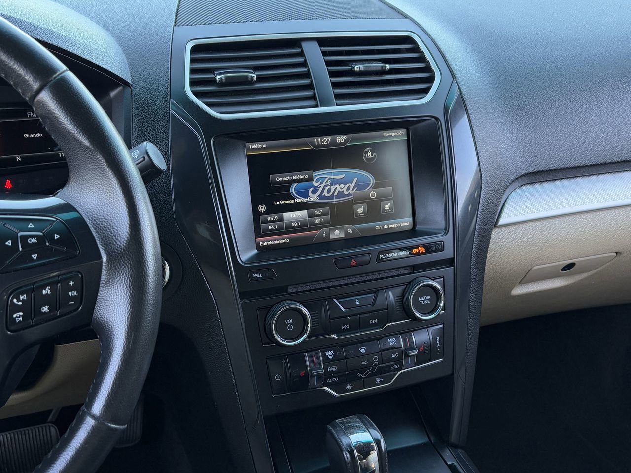 Used 2016 Ford Explorer XLT w/ Equipment Group 202A image 19