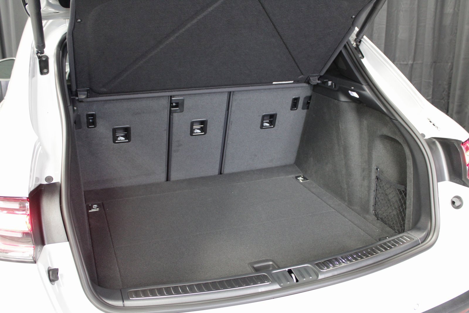 New 2026 Porsche Macan Turbo image 17