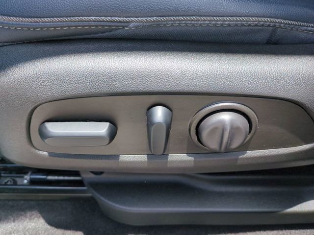 Used 2022 Chevrolet Bolt EUV Premier w/ Sun & Sound Package FWD image 22