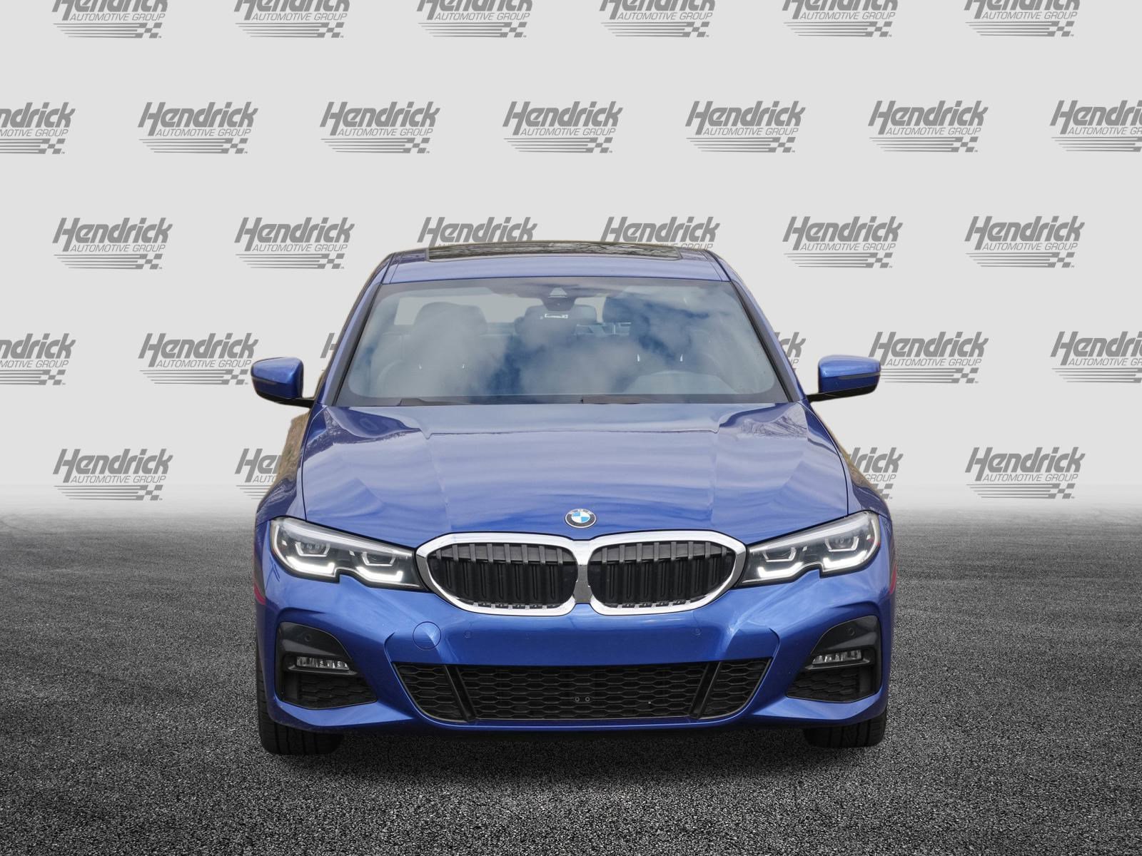 Used 2022 BMW 330i Sedan w/ M Sport Package image 3