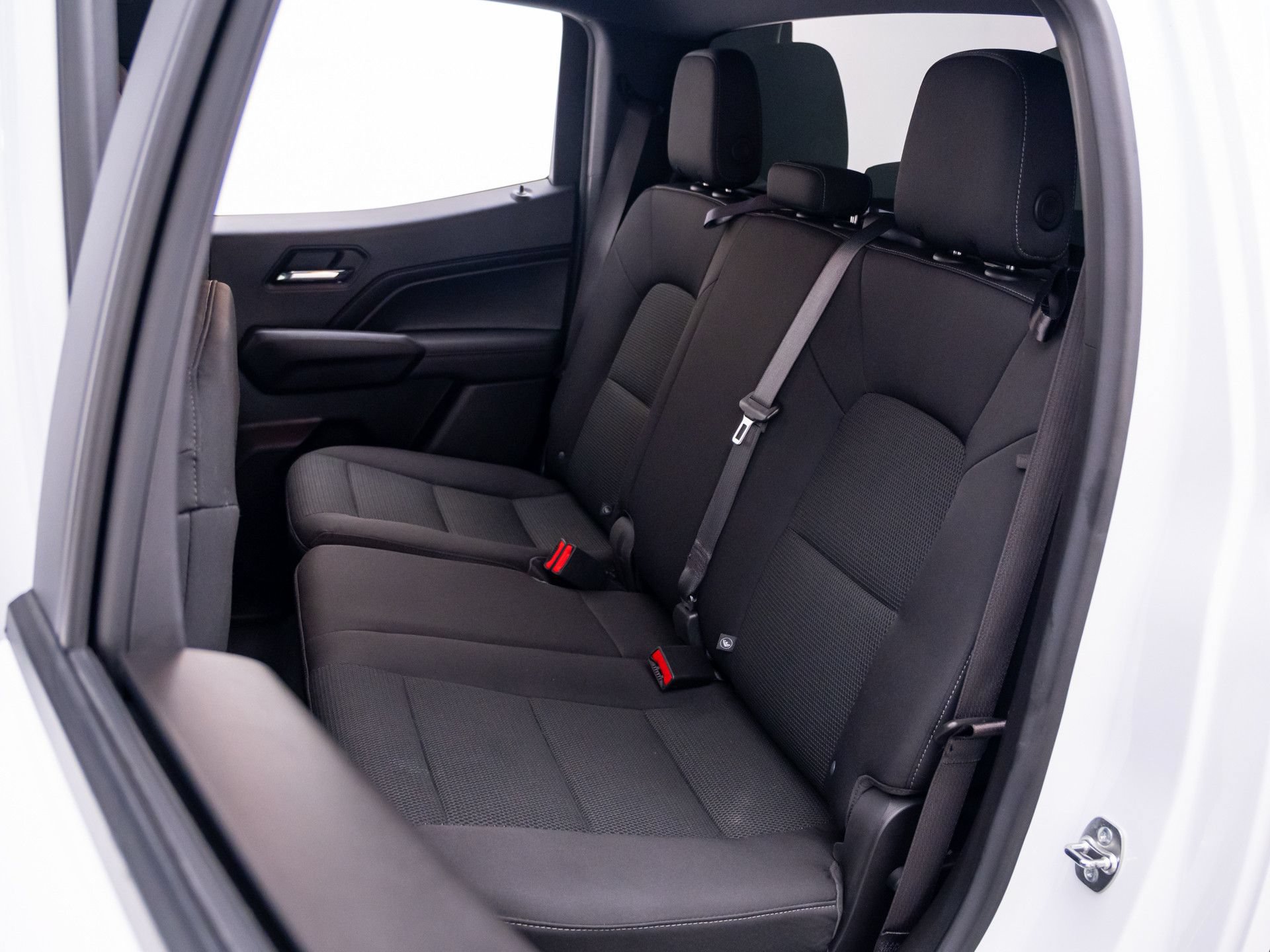 Used 2024 Chevrolet Colorado LT RWD image 16