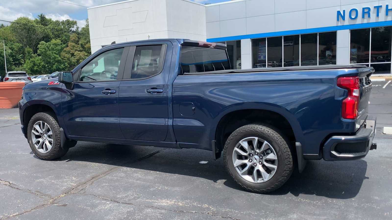 Certified 2020 Chevrolet Silverado 1500 RST AWD/4WD image 6