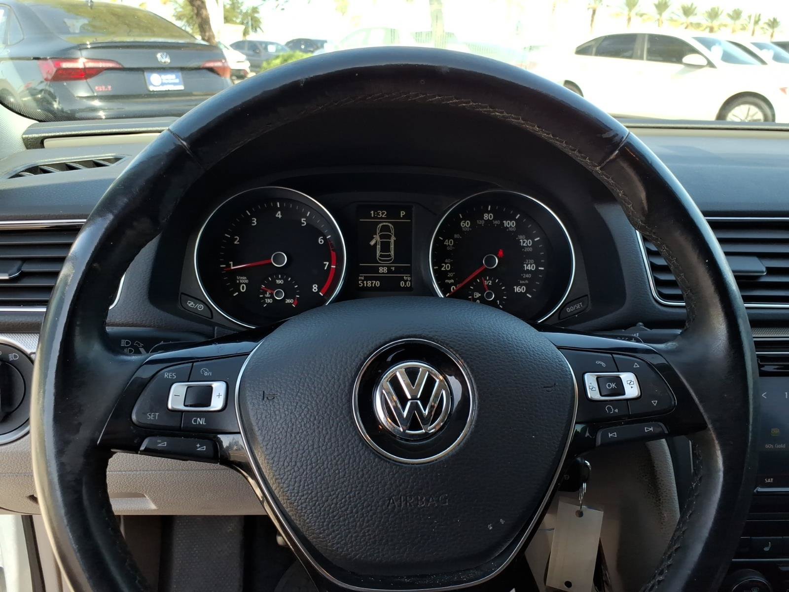 Used 2017 Volkswagen Passat 1.8T R-Line FWD image 23