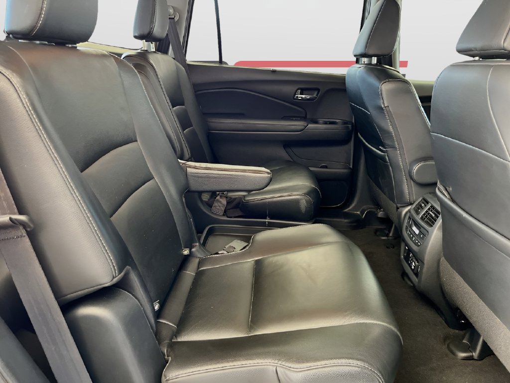 Used 2021 Honda Pilot Touring image 30
