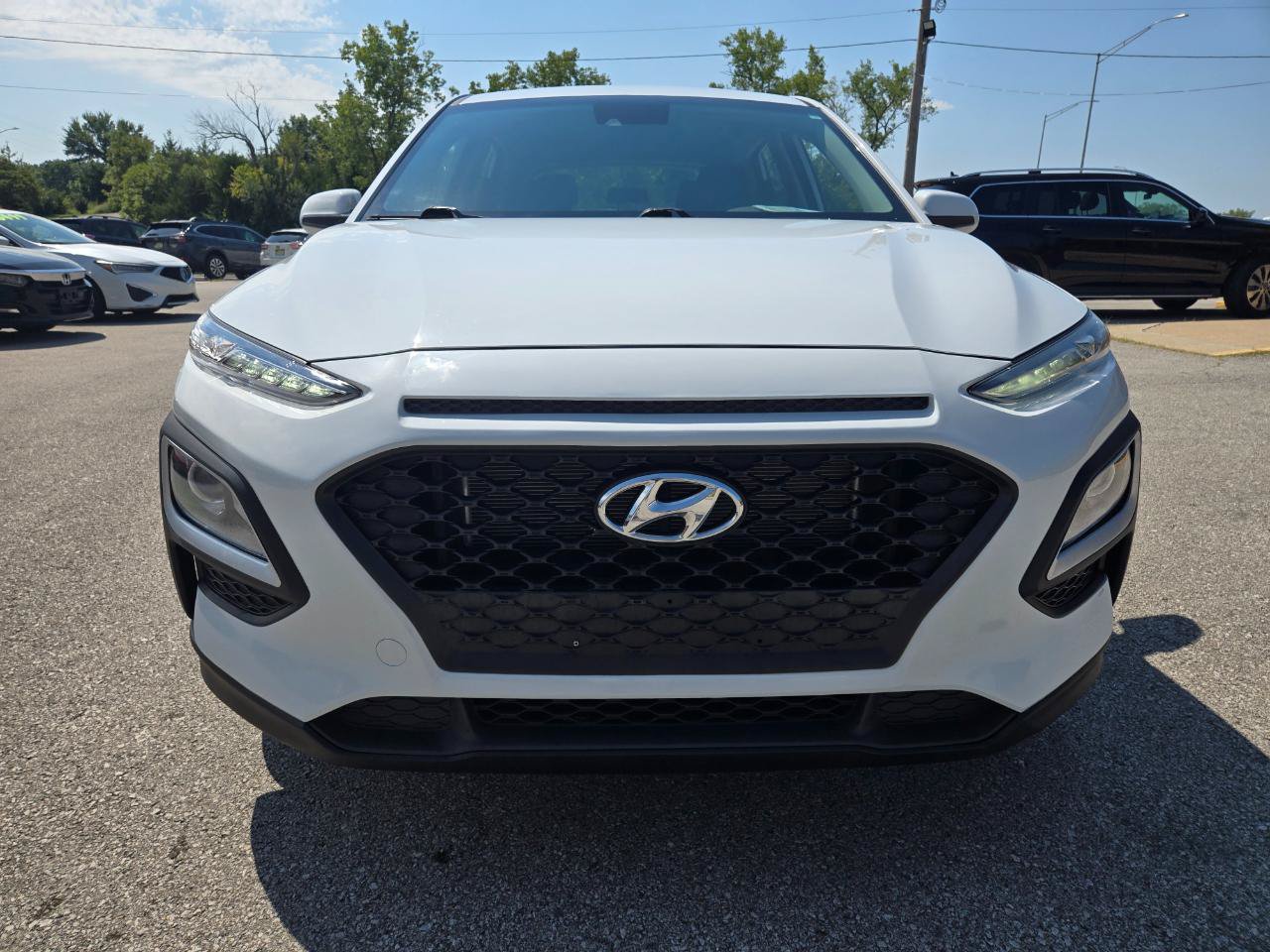 Used 2021 Hyundai Kona SE FWD image 2