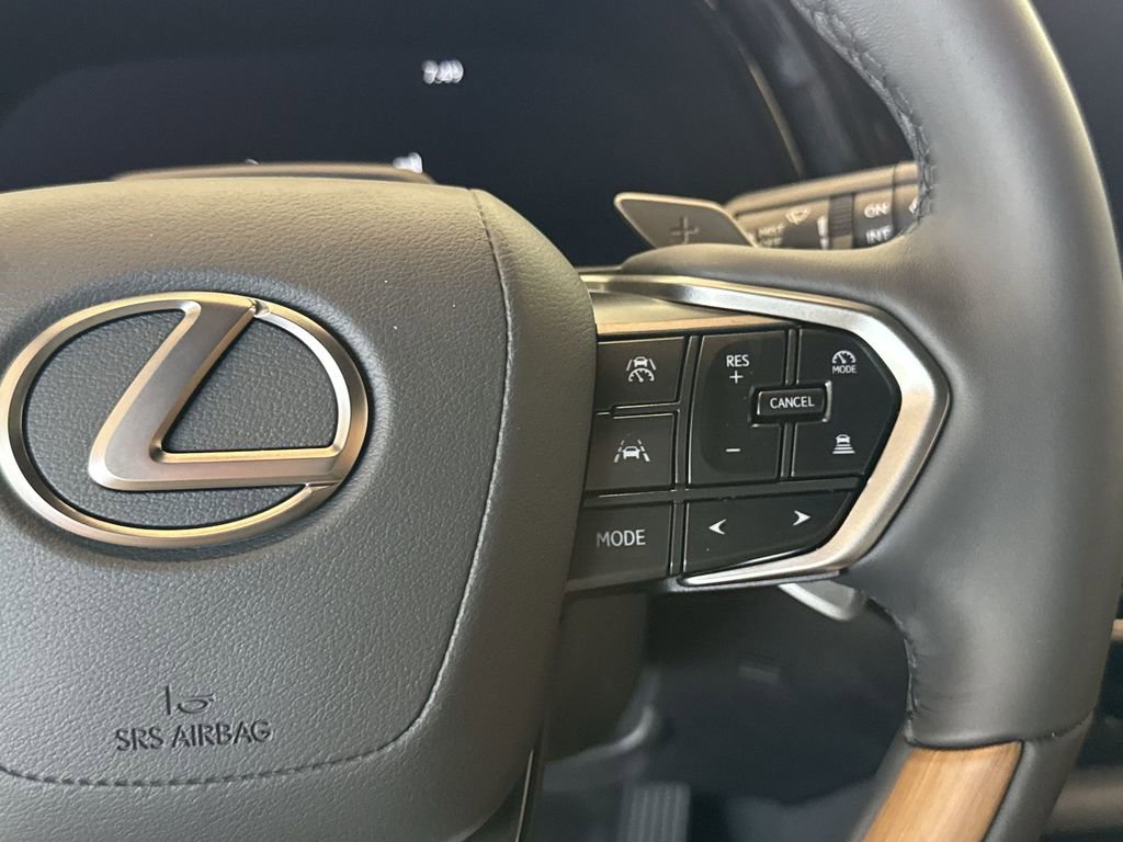 New 2026 Lexus RX 350h AWD/4WD image 17