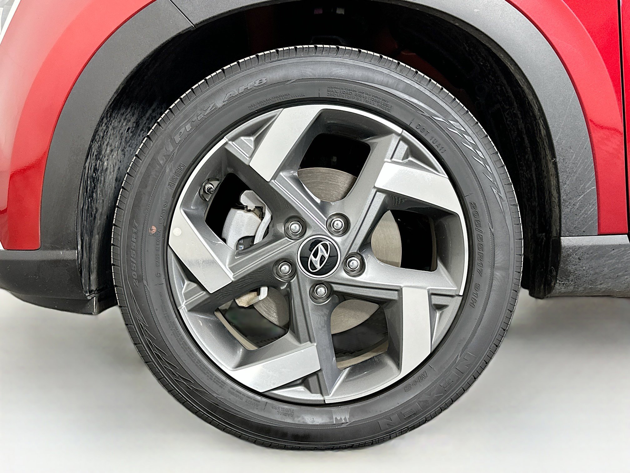 Used 2025 Hyundai Venue SEL image 11