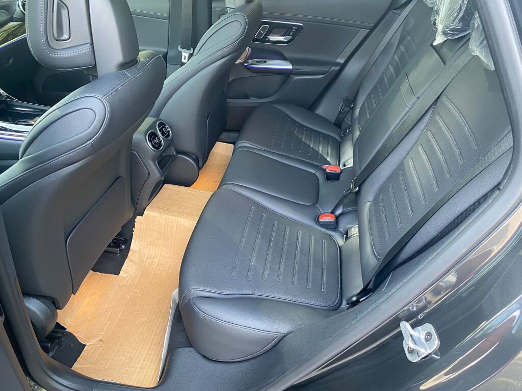 New 2026 Mercedes-Benz GLC 350e 4MATIC image 13