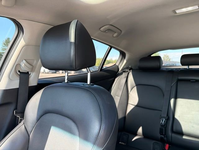 Used 2019 Kia Stinger Premium AWD/4WD image 9