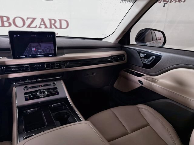 Certified 2023 Lincoln Aviator 2WD w/ Premium Package image 28