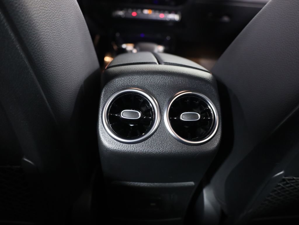 Certified 2022 Mercedes-Benz CLA 250 4MATIC image 34