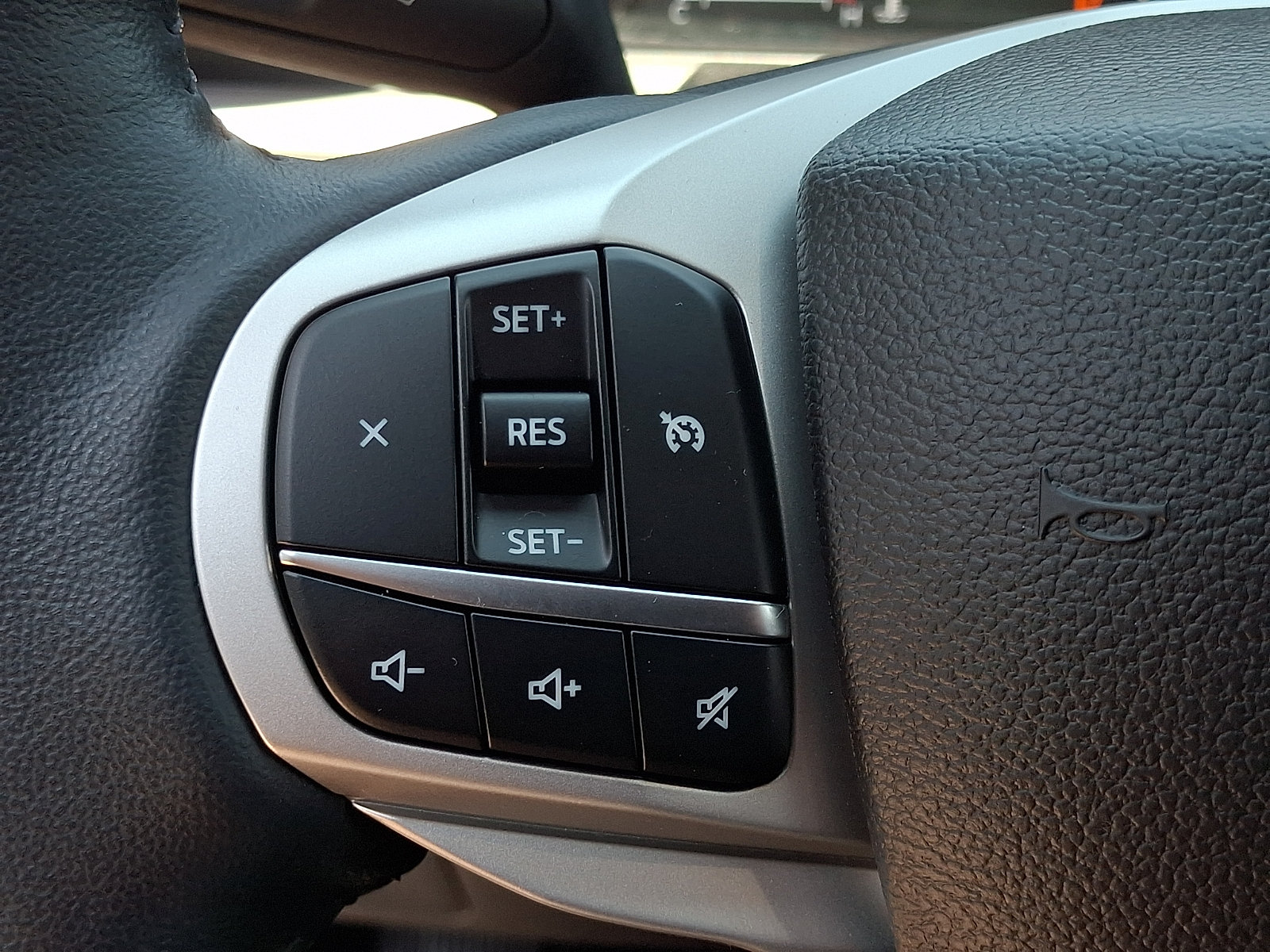 Certified 2023 Ford Explorer XLT w/ Equipment Group 202A AWD/4WD image 23