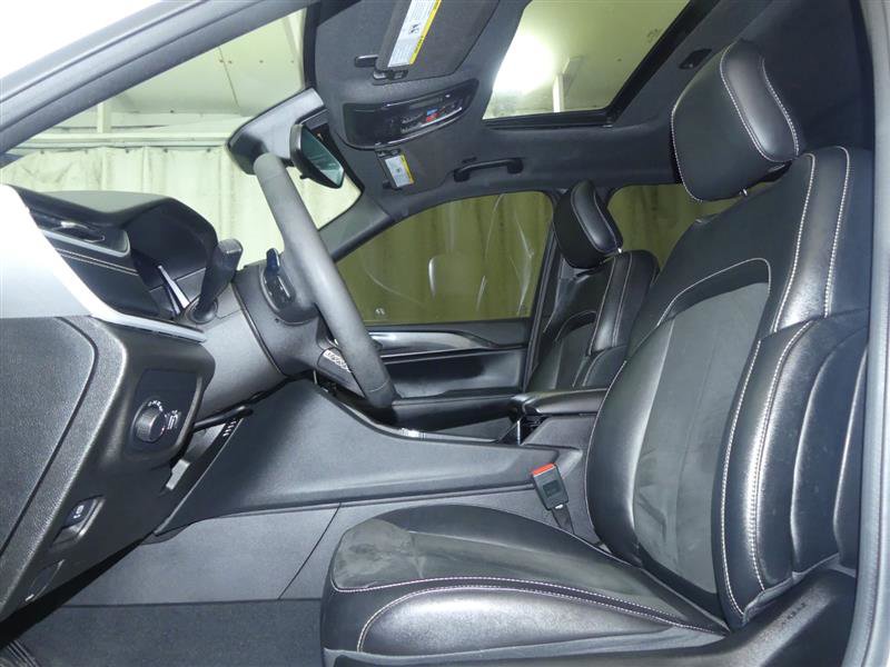 Used 2023 Jeep Grand Cherokee L Laredo image 21