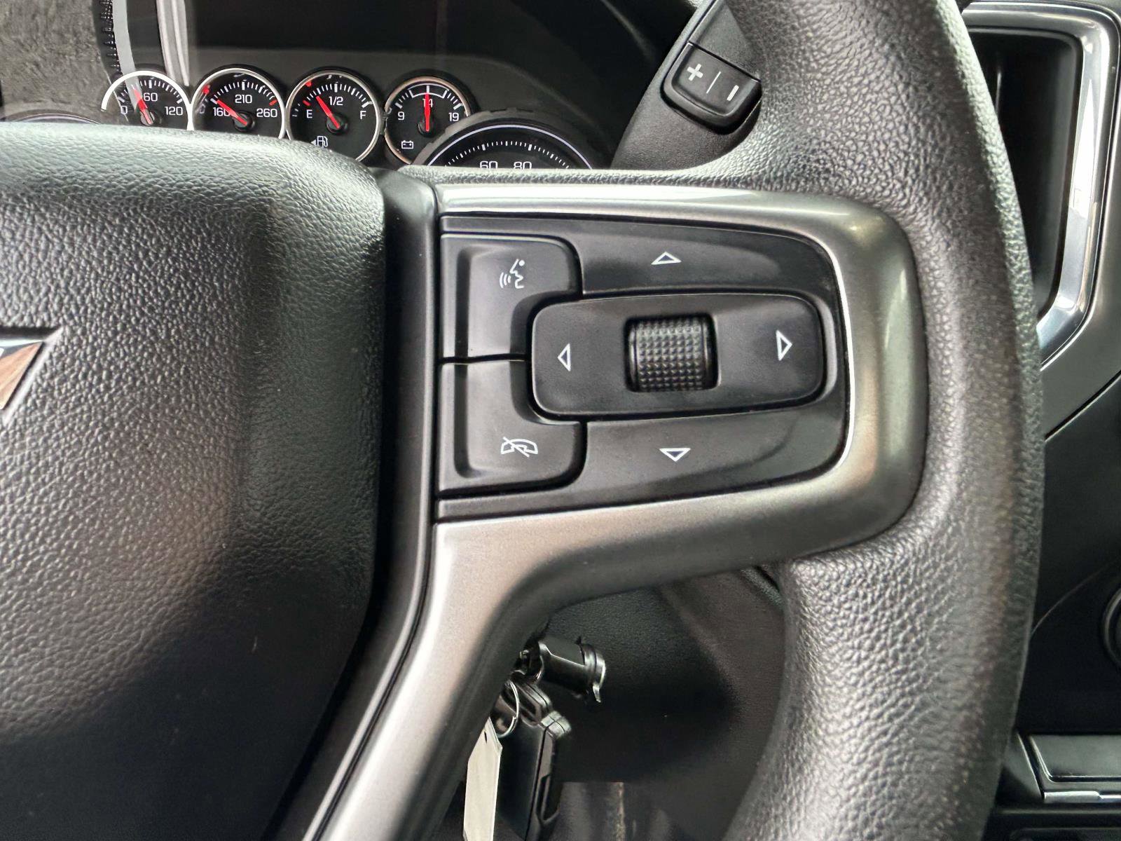 Used 2020 Chevrolet Silverado 2500 LT image 25